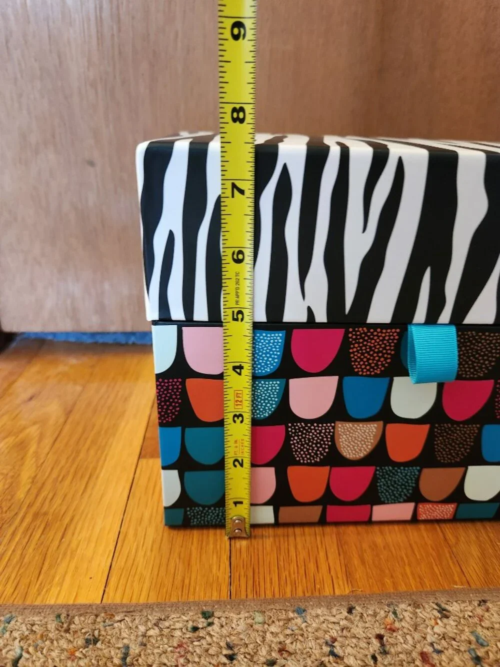 15 Greeting Cards and Card Box Organizer